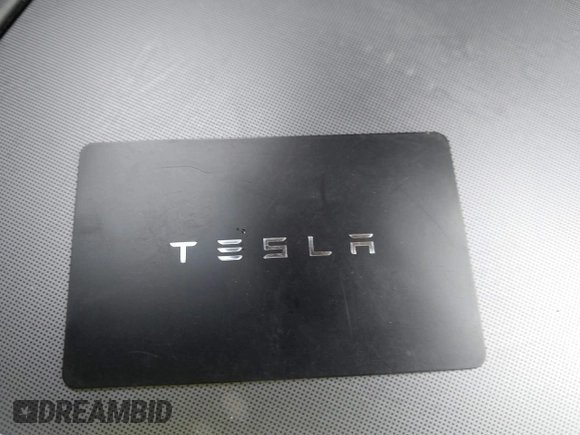 2025 Tesla Model 3 Long Range z VIN 5YJ3E1EB4SF874936, wystawiony jako IAAI lot #41157464 z przebiegiem 5331 mil mil oraz . Historia ofert i sprzedaży dostępna na DreamBid. Obrazek 11.