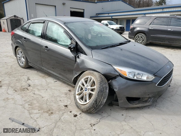 2018 Ford Focus SE with VIN 1FADP3F20JL301283, listed as a Copart auction lot 47442415 with 0 mi miles and Salvage Title. Bid and sale history available at carsss.com. Image 4.