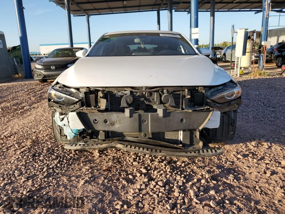 2022 Mazda 3 S with VIN JM1BPAJL3N1507382, listed as a Copart auction lot 60294085 with 28,283 mi miles and Salvage title. Bid and sale history available at DreamBid. Image 5.