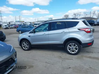 2017 Ford Escape SE with VIN 1FMCU0GD3HUD25445, listed as a IAAI auction lot 42043186 with 90,618 mi miles. Bid and sale history available at carsss.com. Image 14.