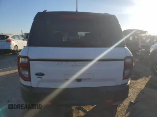 2022 Ford Bronco Sport Outer Banks z VIN 3FMCR9C6XNRD66333, wystawiony jako Copart lot #83121584 z przebiegiem 43 994 mil mil oraz Szkoda całkowita • Salvage title. Historia ofert i sprzedaży dostępna na DreamBid. Obrazek 6.