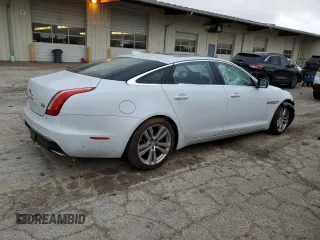 2016 Jaguar XJ Portfolio with VIN SAJWJ2GD2G8V92848, listed as a Copart auction lot 41614745 with 36,650 mi miles and Salvage title. Bid and sale history available at DreamBid. Image 3.