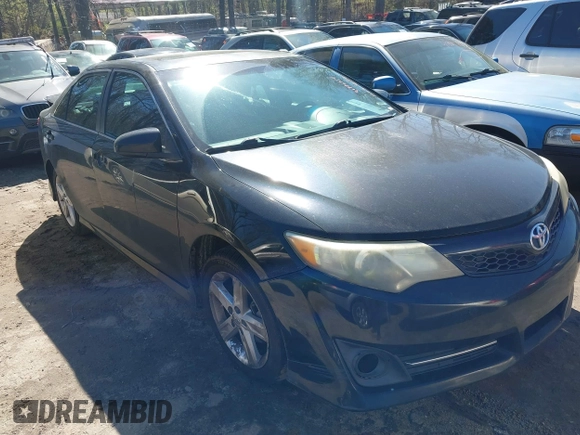 2013 Toyota Camry L with VIN 4T1BF1FK0DU713478, listed as a IAAI auction lot 41886214 with 161,920 mi miles. Bid and sale history available at carsss.com. Image 1.