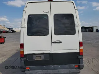 2003 Dodge Sprinter Passenger with VIN WD5WD642635522380, listed as a Copart auction lot 70263184 with 166,639 mi miles and Salvage Title. Bid and sale history available at carsss.com. Image 6.