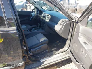 2008 Jeep Grand Cherokee Laredo with VIN 1J8GR48K78C147095, listed as a IAAI auction lot 41848539 with 118,812 mi miles. Bid and sale history available at carsss.com. Image 5.