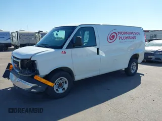 2017 GMC Savana Cargo Van with VIN 1GTW7AFF3H1906737, listed as a IAAI auction lot 40511351 with 98,559 mi miles. Bid and sale history available at carsss.com. Image 2.
