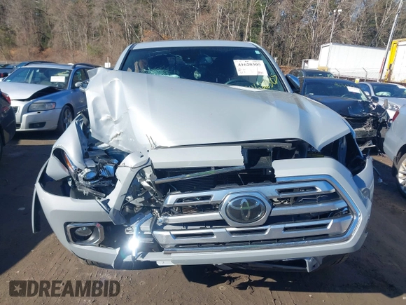 2018 Toyota Tacoma SR with VIN 3TMGZ5AN7JM165084, listed as a IAAI auction lot 41620305 with 21,010 mi miles. Bid and sale history available at carsss.com. Image 12.