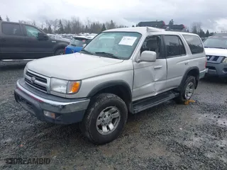 1999 Toyota 4Runner SR5 with VIN JT3HN86R9X0239084, listed as a IAAI auction lot 41600143 with 292,342 mi miles. Bid and sale history available at carsss.com. Image 17.
