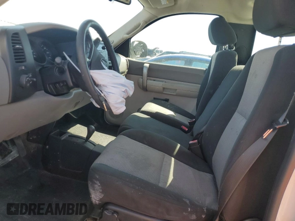 2008 Chevrolet Silverado 1500 1LT with VIN 1GCEK14038Z185958, listed as a Copart auction lot 54844445 with 295,042 mi miles and Clean Title. Bid and sale history available at DreamBid. Image 7.
