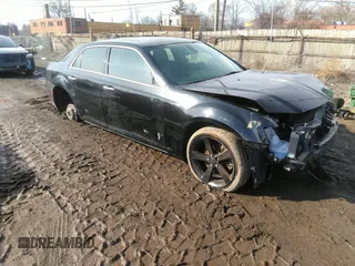 2016 Chrysler 300 S z VIN 2C3CCAGG5GH282904, wystawiony jako IAAI lot #41691058 z przebiegiem 162 373 mil mil oraz . Historia ofert i sprzedaży dostępna na DreamBid. Obrazek 1.