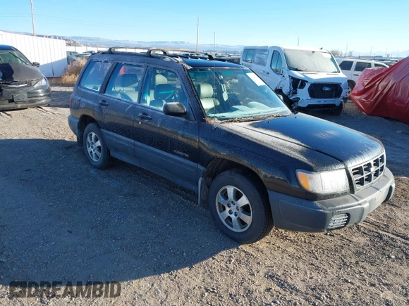 1998 Subaru Forester L with VIN JF1SF6352WH756026, listed as a IAAI auction lot 41140126 with 238,544 mi miles. Bid and sale history available at carsss.com. Image 1.