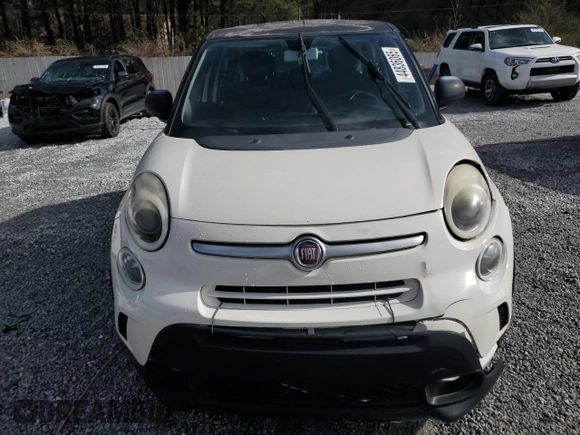 2015 FIAT 500L Urbana Trekking z VIN ZFBCFADH8FZ031831, wystawiony jako Copart lot #44836065 z przebiegiem 171 185 mil mil oraz Czysty tytuł • Clean title. Historia ofert i sprzedaży dostępna na DreamBid. Obrazek 5.