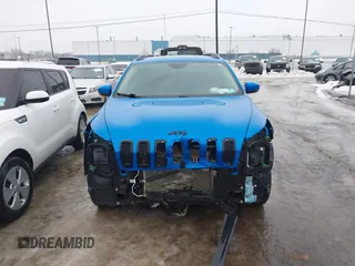 2018 Jeep Cherokee Limited with VIN 1C4PJMDB3JD570003, listed as a IAAI auction lot 41474606 with 56,433 mi miles. Bid and sale history available at carsss.com. Image 13.