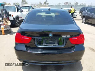 2011 BMW 3 Series 328i with VIN WBAPH5C50BF093756, listed as a IAAI auction lot 42552472 with 178,916 mi miles and . Bid and sale history available at DreamBid. Image 16.