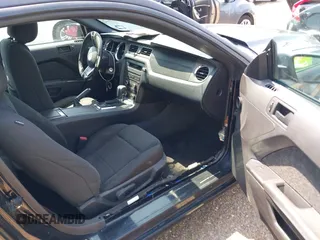 2013 Ford Mustang V6 z VIN 1ZVBP8AM7D5245937, wystawiony jako IAAI lot #41942028 z przebiegiem 207 037 mil mil oraz . Historia ofert i sprzedaży dostępna na DreamBid. Obrazek 5.
