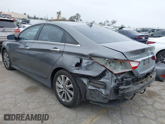 2014 Hyundai Sonata SE with VIN 5NPEC4AC3EH876729, listed as a IAAI auction lot 42040799 with 50,395 mi miles and . Bid and sale history available at DreamBid. Image 3.