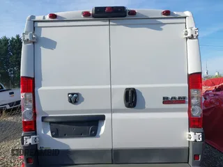 2017 Ram ProMaster Cargo with VIN 3C6TRVNGXHE509898, listed as a IAAI auction lot 40422460 with 191,912 mi miles. Bid and sale history available at carsss.com. Image 16.
