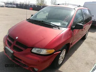 2000 Dodge Caravan SE z VIN 1B4GP44G9YB779386, wystawiony jako IAAI lot #41959352 z przebiegiem 139 648 mil mil oraz . Historia ofert i sprzedaży dostępna na DreamBid. Obrazek 2.