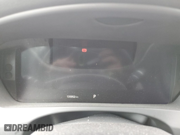 2019 Jaguar F-Pace with VIN SADCL2FN5KA609959, listed as a Copart auction lot 50394945 with 135,052 mi miles and Salvage title. Bid and sale history available at DreamBid. Image 9.