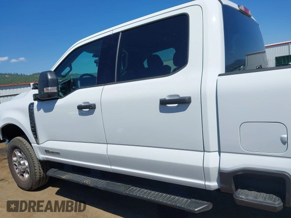 2025 Ford F-250 XL с VIN 1FT7W2BT5SEC99779, выставлен на аукционе IAAI как лот 42849068 с пробегом 7 850 миль миль и . История ставок и продаж доступна на DreamBid. Изображение 14.