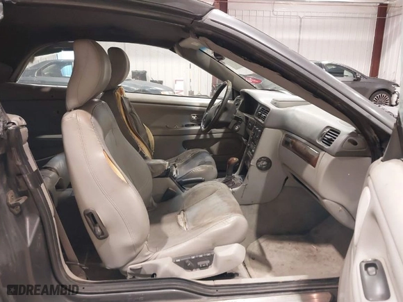 2004 Volvo C70 with VIN YV1NC62D14J043160, listed as a IAAI auction lot 41554345 with 157,352 mi miles. Bid and sale history available at carsss.com. Image 5.