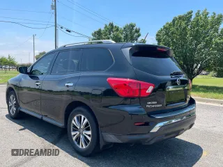 2017 Nissan Pathfinder SV z VIN 5N1DR2MN7HC694474, wystawiony jako Copart lot #59940715 z przebiegiem 136 706 mil mil oraz Czysty tytuł • Clean title. Historia ofert i sprzedaży dostępna na DreamBid. Obrazek 3.