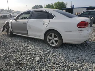 2012 Volkswagen Passat SE z VIN 1VWBP7A35CC084970, wystawiony jako Copart lot #54491265 z przebiegiem 75 497 mil mil oraz Szkody całkowita. Historia ofert i sprzedaży dostępna na DreamBid. Obrazek 2.