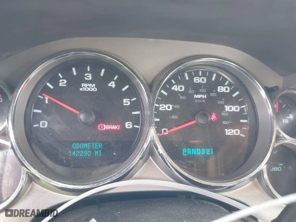 2008 Chevrolet Silverado 1500 LT w/1LT with VIN 2GCEC19J981145682, listed as a IAAI auction lot 41511150 with 142,290 mi miles. Bid and sale history available at carsss.com. Image 7.