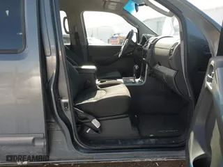2006 Nissan Pathfinder SE with VIN 5N1AR18W56C667660, listed as a IAAI auction lot 41584986 with 241,306 mi miles. Bid and sale history available at carsss.com. Image 5.
