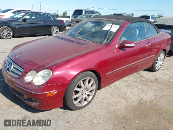 2007 Mercedes-Benz CLK 350 z VIN WDBTK56F97F229640, wystawiony jako IAAI lot #42655767 z przebiegiem 131 159 mil mil oraz . Historia ofert i sprzedaży dostępna na DreamBid. Obrazek 2.