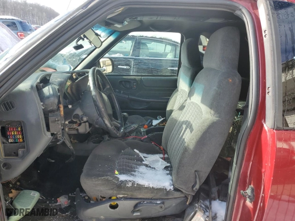 2002 Chevrolet Blazer LS with VIN 1GNCT18W12K108077, listed as a Copart auction lot 87490474 with 130,244 mi miles and Salvage Title. Bid and sale history available at carsss.com. Image 7.