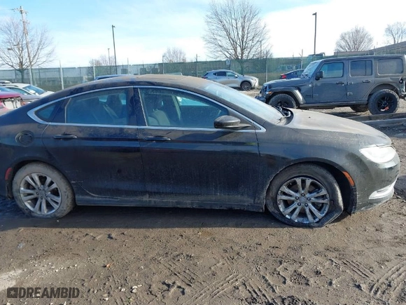 2015 Chrysler 200 Limited with VIN 1C3CCCABXFN642523, listed as a IAAI auction lot 41508828 with 1 mi miles. Bid and sale history available at carsss.com. Image 12.