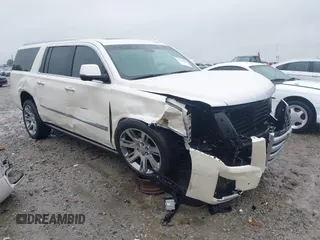 2015 Cadillac Escalade ESV Premium z VIN 1GYS4TKJ6FR708255, wystawiony jako IAAI lot #42244621 z przebiegiem 31 407 mil mil oraz . Historia ofert i sprzedaży dostępna na DreamBid. Obrazek 1.