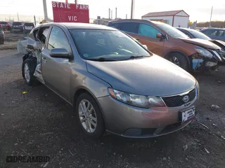 2011 Kia Forte 5-Door EX with VIN KNAFU5A28B5402122, listed as a IAAI auction lot 40811158 with 66,474 mi miles. Bid and sale history available at carsss.com. Image 1.