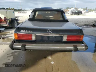 1983 Mercedes-Benz 380 SL with VIN WDBBA45A9DB026619, listed as a Copart auction lot 81116374 with 88,009 mi miles and Salvage Title. Bid and sale history available at carsss.com. Image 6.