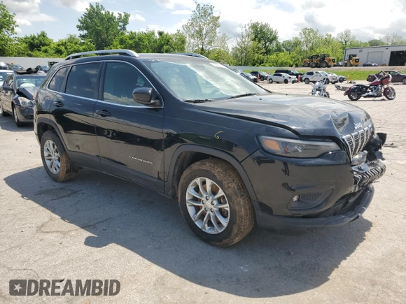 2019 Jeep Cherokee Latitude z VIN 1C4PJMCB8KD212964, wystawiony jako Copart lot #56205015 z przebiegiem 116 443 mil mil oraz Szkoda całkowita • Salvage title. Historia ofert i sprzedaży dostępna na DreamBid. Obrazek 4.