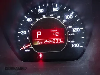 2015 Kia Soul z VIN KNDJN2A27F7230622, wystawiony jako IAAI lot #41598447 z przebiegiem 234 233 mil mil oraz . Historia ofert i sprzedaży dostępna na DreamBid. Obrazek 7.