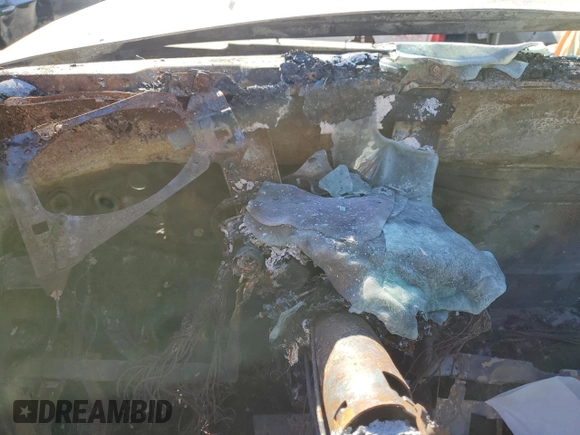 1994 GMC Sierra 1500 z VIN 2GTEK19K9R1551815, wystawiony jako Copart lot #77106604 z przebiegiem Nie podano mil oraz Nie do naprawy • Non repairable. Historia ofert i sprzedaży dostępna na DreamBid. Obrazek 9.