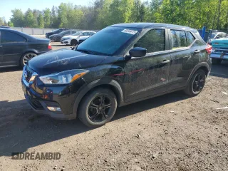 2020 Nissan Kicks S z VIN 3N1CP5BV0LL562313, wystawiony jako Copart lot #58245415 z przebiegiem 90 889 mil mil oraz Szkody całkowita. Historia ofert i sprzedaży dostępna na DreamBid. Obrazek 1.