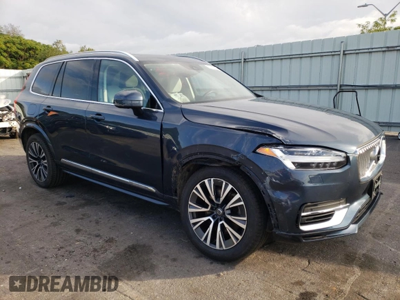 2021 Volvo XC90 Inscription Expression with VIN YV4BR00K9M1689341, listed as a Copart auction lot 69271353 with 36,748 mi miles. Bid and sale history available at carsss.com. Image 4.
