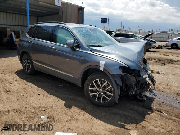 2021 Volkswagen Tiguan SE z VIN 3VV2B7AX3MM032467, wystawiony jako Copart lot #59904945 z przebiegiem Nie podano mil oraz Szkoda całkowita • Salvage title. Historia ofert i sprzedaży dostępna na DreamBid. Obrazek 4.