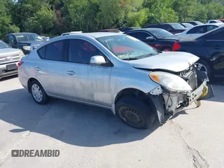 2012 Nissan Versa S with VIN 3N1CN7AP9CL905253, listed as a IAAI auction lot 42777304 with 189,086 mi miles and . Bid and sale history available at DreamBid. Image 1.