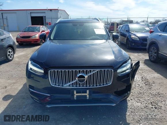 2016 Volvo XC90 T6 Inscription with VIN YV4A22PL6G1064524, listed as a IAAI auction lot 41795921 with 111,483 mi miles. Bid and sale history available at carsss.com. Image 12.
