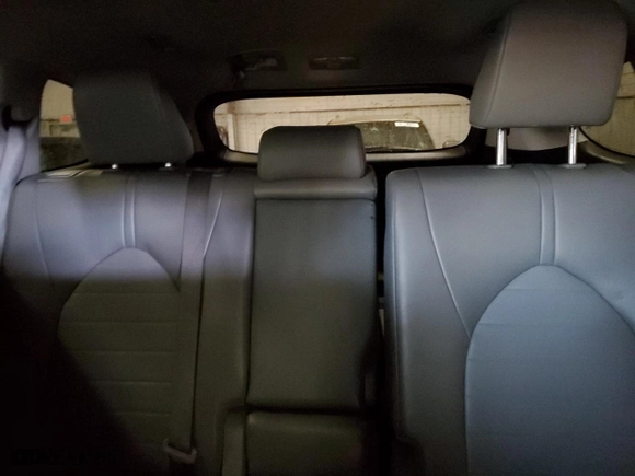 2022 Toyota Highlander XLE with VIN 5TDHZRBHXNS201361, listed as a Copart auction lot 88859475 with 45,942 mi miles and Salvage Title. Bid and sale history available at carsss.com. Image 10.