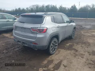 2018 Jeep Compass Limited with VIN 3C4NJDCB1JT238287, listed as a IAAI auction lot 41640492 with 74,554 mi miles and . Bid and sale history available at carsss.com. Image 4.