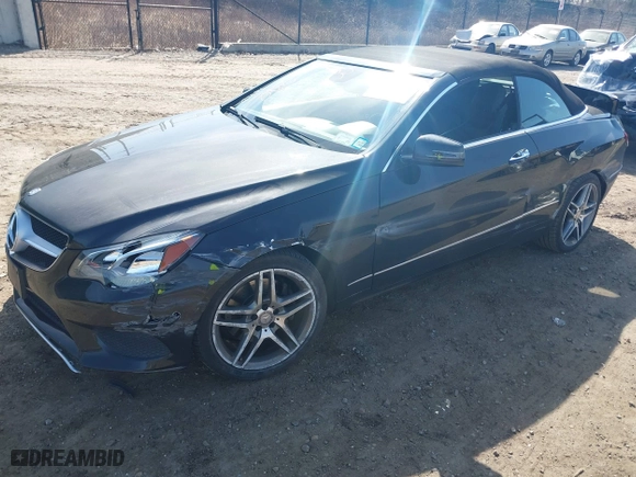 2014 Mercedes-Benz E-Class E 350 with VIN WDDKK5KFXEF255217, listed as a IAAI auction lot 41782152 with 50,136 mi miles. Bid and sale history available at carsss.com. Image 18.