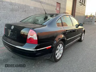 2003 Volkswagen Passat GLS z VIN WVWPD63B03P253883, wystawiony jako Copart lot #60533185 z przebiegiem 170 000 mil mil oraz Czysty tytuł • Clean title. Historia ofert i sprzedaży dostępna na DreamBid. Obrazek 4.