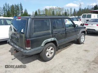 1997 Jeep Cherokee Sport with VIN 1J4FJ68S9VL517300, listed as a IAAI auction lot 42003493 with Not provided miles and . Bid and sale history available at DreamBid. Image 4.