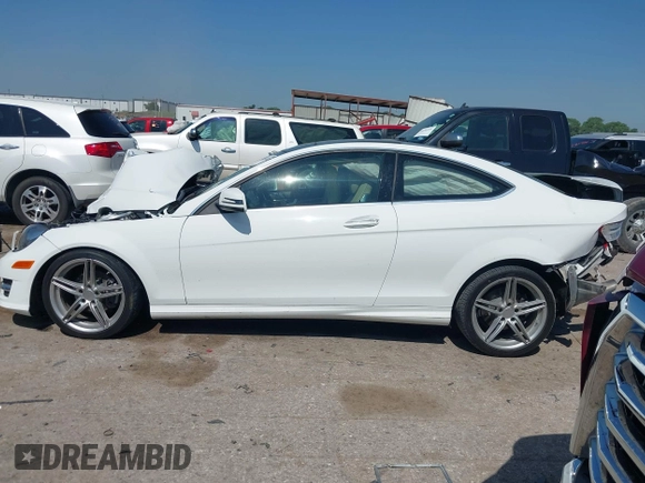 2014 Mercedes-Benz C 250 with VIN WDDGJ4HB1EG252546, listed as a IAAI auction lot 42344922 with 128,970 mi miles and . Bid and sale history available at DreamBid. Image 14.