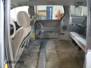 2010 Toyota Sienna CE with VIN 5TDKK4CC1AS332429, listed as a Copart auction lot 53102525 with 272,404 mi miles and Salvage Title. Bid and sale history available at carsss.com. Image 11.
